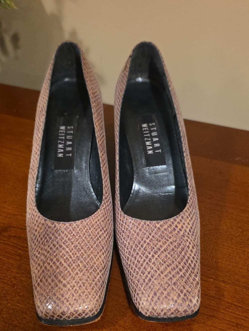 Stuart Weitzman VTG Snakeskin Leather Square Toe Block Heel Pumps Pink - 6.5AA